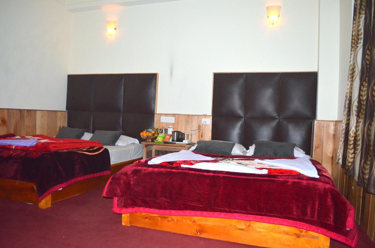 Delight Royal Lachen Dış mekan fotoğraf