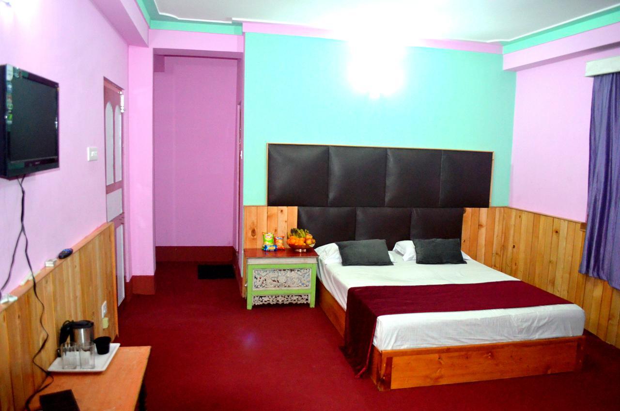 Delight Royal Lachen Dış mekan fotoğraf