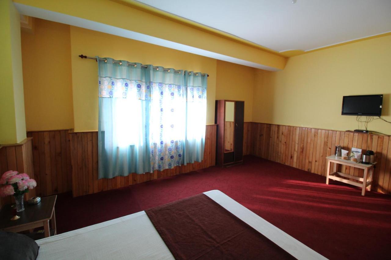 Delight Royal Lachen Dış mekan fotoğraf