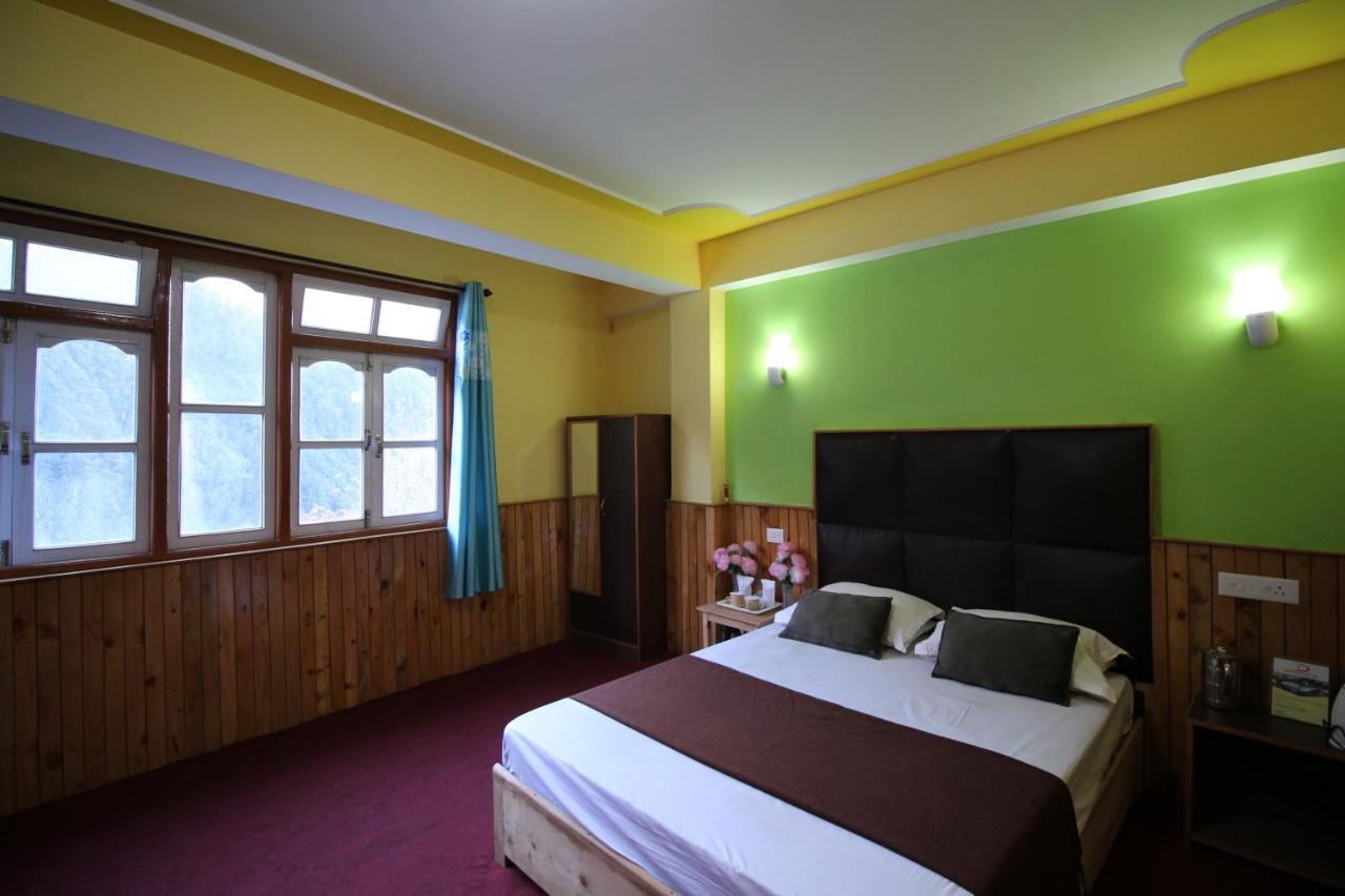 Delight Royal Lachen Dış mekan fotoğraf