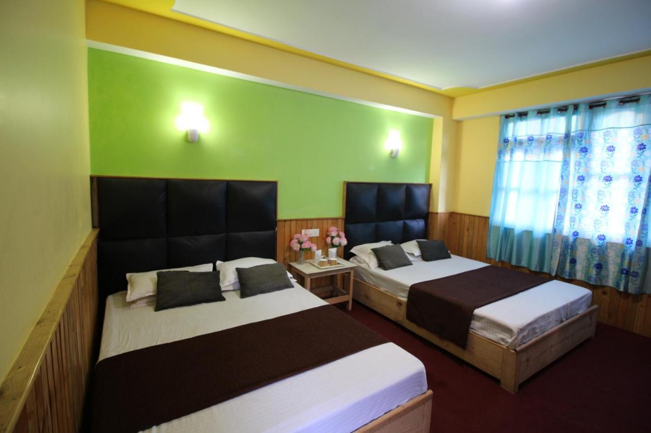 Delight Royal Lachen Dış mekan fotoğraf