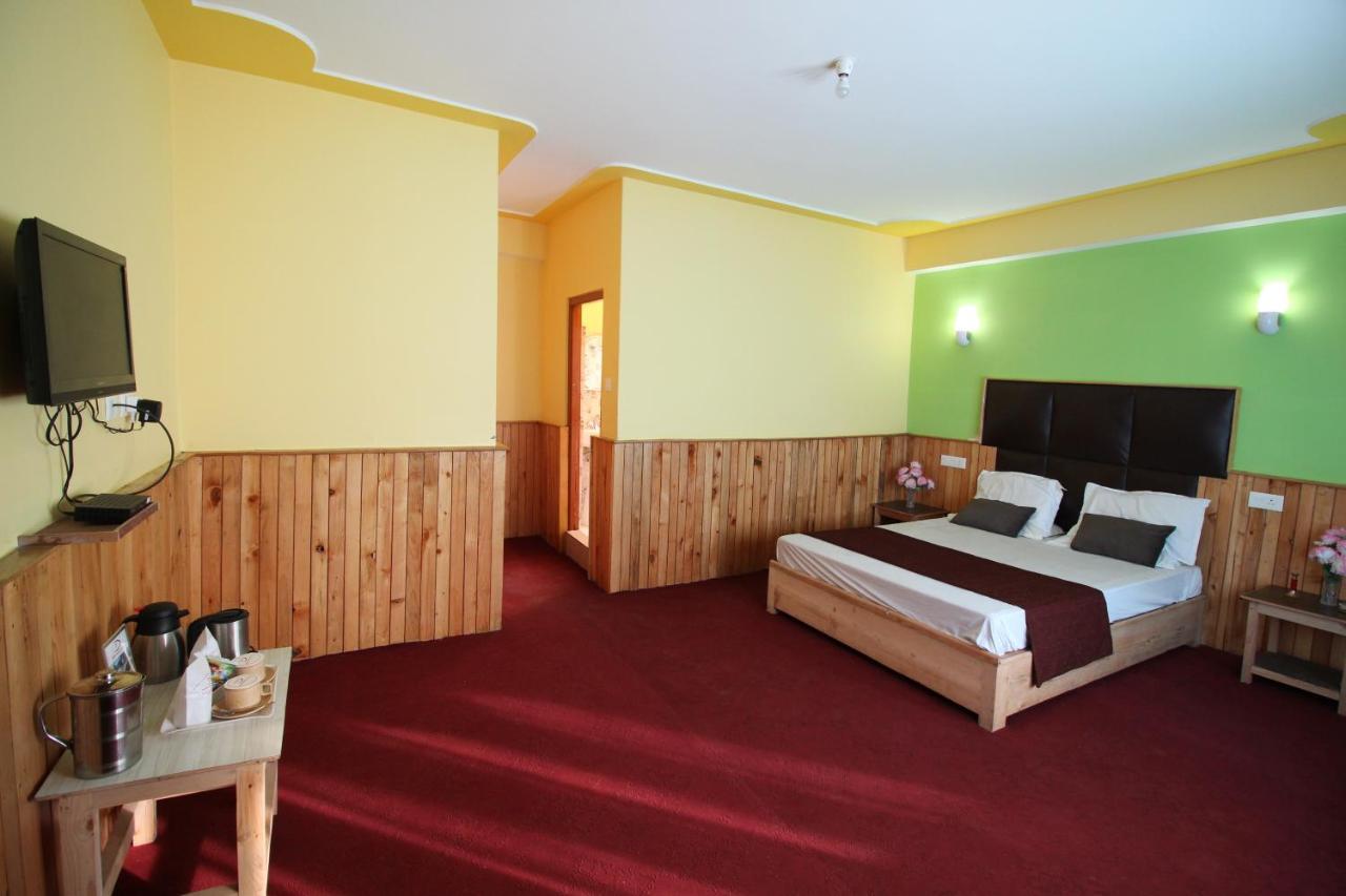 Delight Royal Lachen Dış mekan fotoğraf