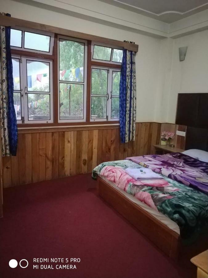 Delight Royal Lachen Dış mekan fotoğraf