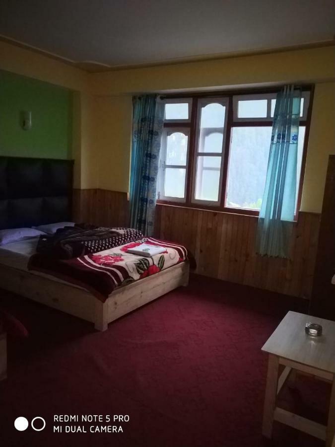 Delight Royal Lachen Dış mekan fotoğraf